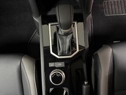 2026 Nissan Navara ST-X