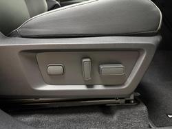 2026 Nissan Navara ST-X