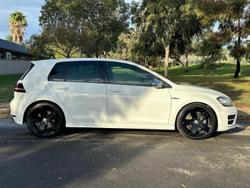 2014 Volkswagen Golf R