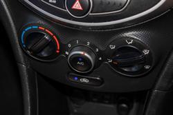 2016 Hyundai Accent Active