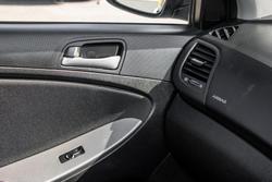 2016 Hyundai Accent Active