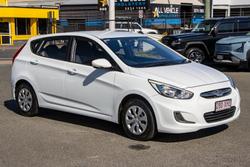 2016 Hyundai Accent Active