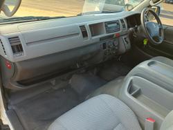 2008 Toyota Hiace Commuter