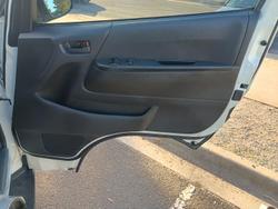 2008 Toyota Hiace Commuter