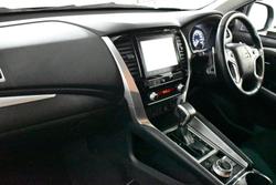 2021 Mitsubishi Pajero Sport GLS