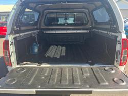 2012 Nissan Navara ST-X D40 Series 5 4X4 Dual Range Arctic White