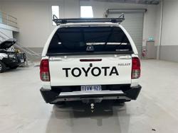 2022 Toyota Hilux SR
