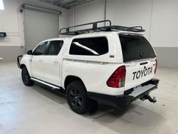 2022 Toyota Hilux SR
