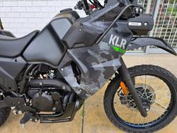 2023 Kawasaki KLR650 (KL650) ADVENTURE GRAYSTONE/FURNACE ORANGE