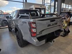 2025 Isuzu D-MAX BLADE