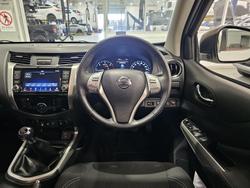2020 Nissan Navara ST-X