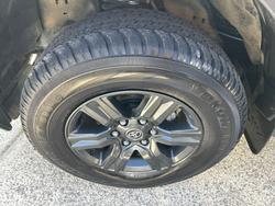 2025 Toyota HiLux SR