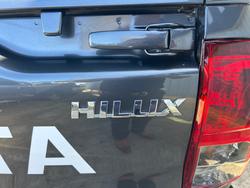 2025 Toyota HiLux SR