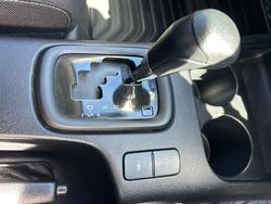 2025 Toyota HiLux SR