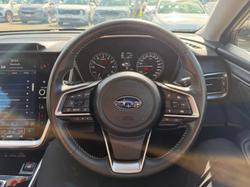 Subaru Outback 2.5i