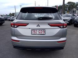 2022 Mitsubishi Outlander ES