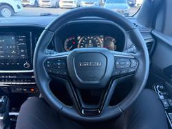 2025 Isuzu MU-X LS-T