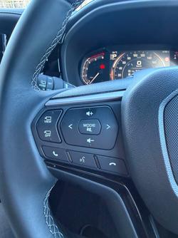 2025 Isuzu MU-X LS-T