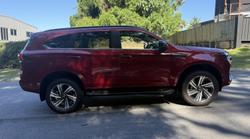 2025 Isuzu MU-X LS-T