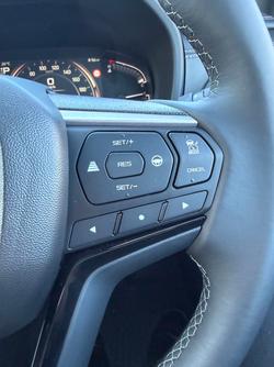 2025 Isuzu MU-X LS-T