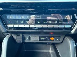 2025 Isuzu MU-X LS-T