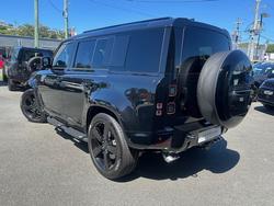 2025 Land Rover Defender 110 P425 X-Dynamic SE