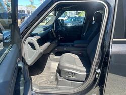 2025 Land Rover Defender 110 P425 X-Dynamic SE