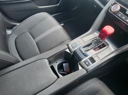2019 Honda Civic VTi-S