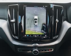 2021 Volvo XC60 B6 R-Design