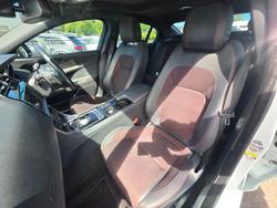 2015 Jaguar XE 25t R-Sport