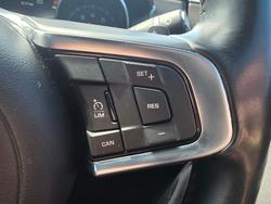 2015 Jaguar XE 25t R-Sport