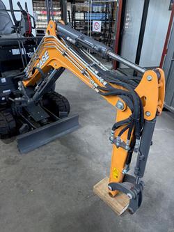 2025 CASE Cx17d