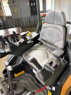 2025 CASE Cx17d