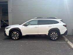 2025 Subaru Outback AWD Touring XT
