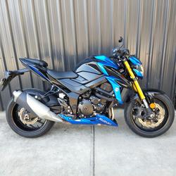 Suzuki GSX-S750