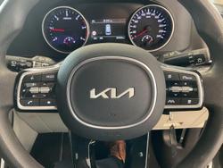 2023 Kia Carnival S