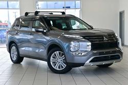2023 Mitsubishi Outlander LS