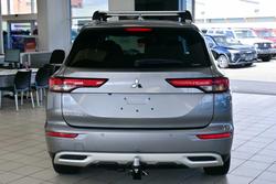 2023 Mitsubishi Outlander LS