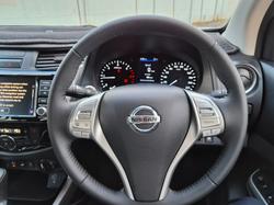 2020 Nissan Navara ST-X