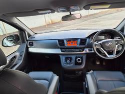 2021 LDV G10 +