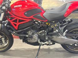 2020 Ducati Monster 821 Monster Red