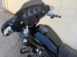 2021 Harley-Davidson CVO Street Glide 117 (FLHXSE) Touring Black