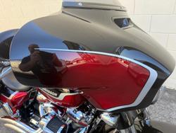 2021 Harley-Davidson CVO Street Glide 117 (FLHXSE) Touring Black