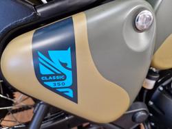 2025 Royal Enfield CLASSIC 350 SIGNALS GREEN