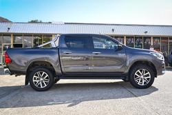 2019 Toyota Hilux SR5