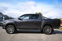 2019 Toyota Hilux SR5