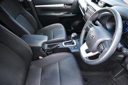 2019 Toyota Hilux SR5