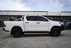 2020 Toyota Hilux SR