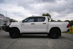 2020 Toyota Hilux SR