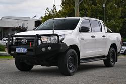 2020 Toyota Hilux SR